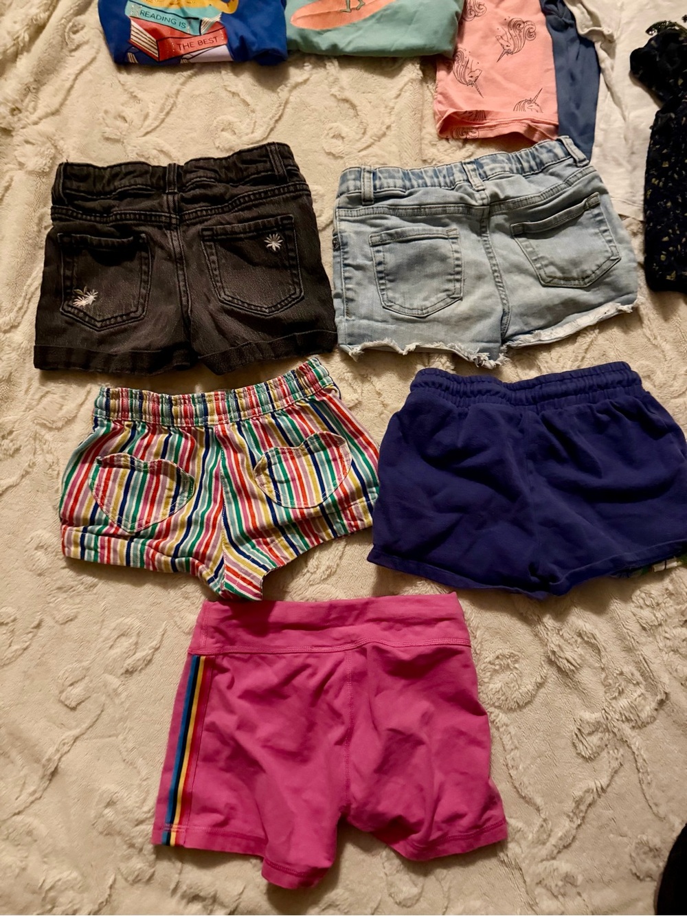 Kids clothing assortment - Picture 3 of 10